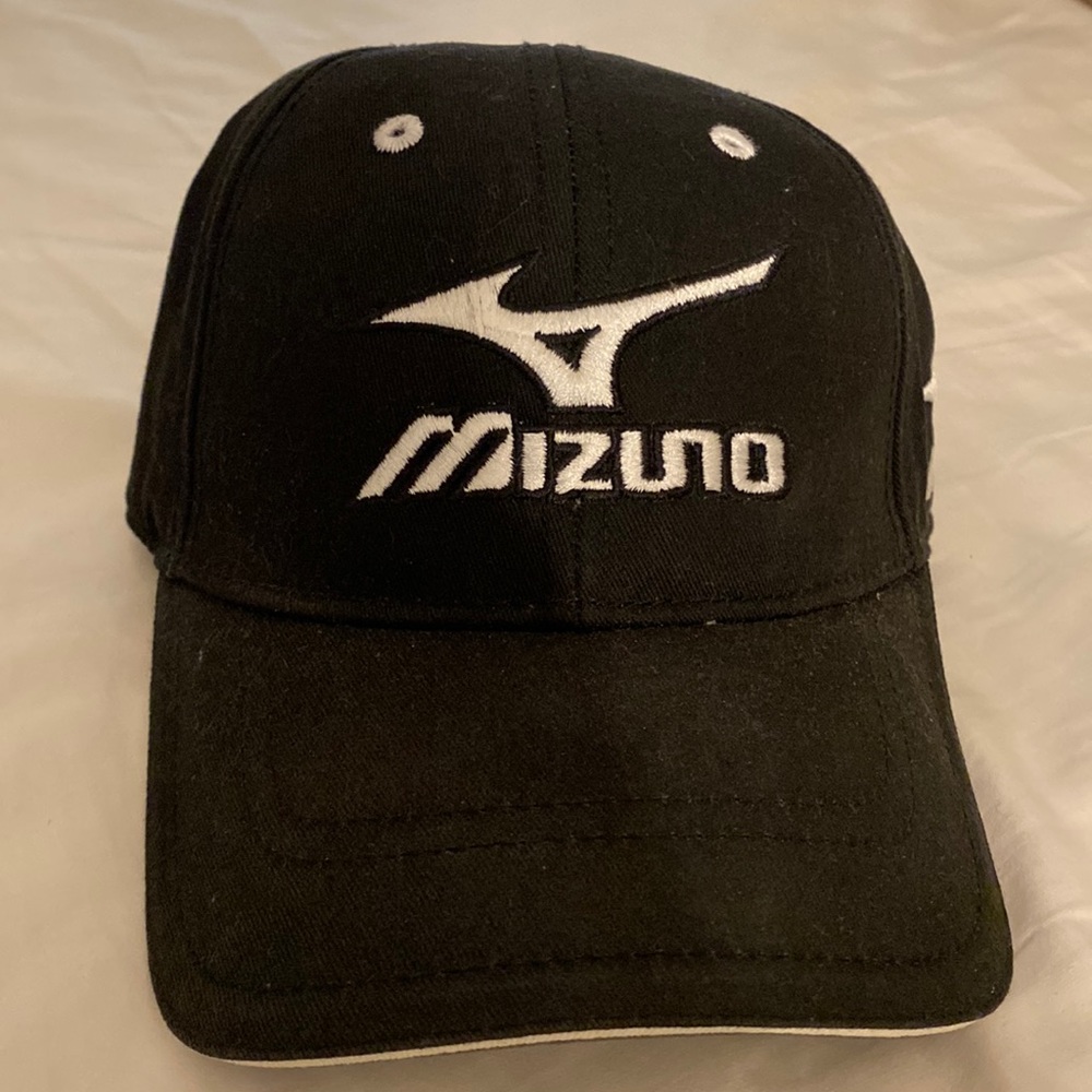 Mizuno Hat